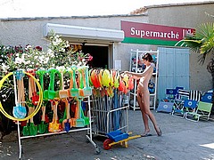 nude-shopping232.jpg
