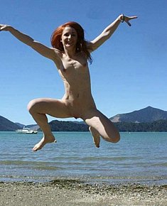 lazy naturist chicks attracts men with her body on the beaches of the U.S
