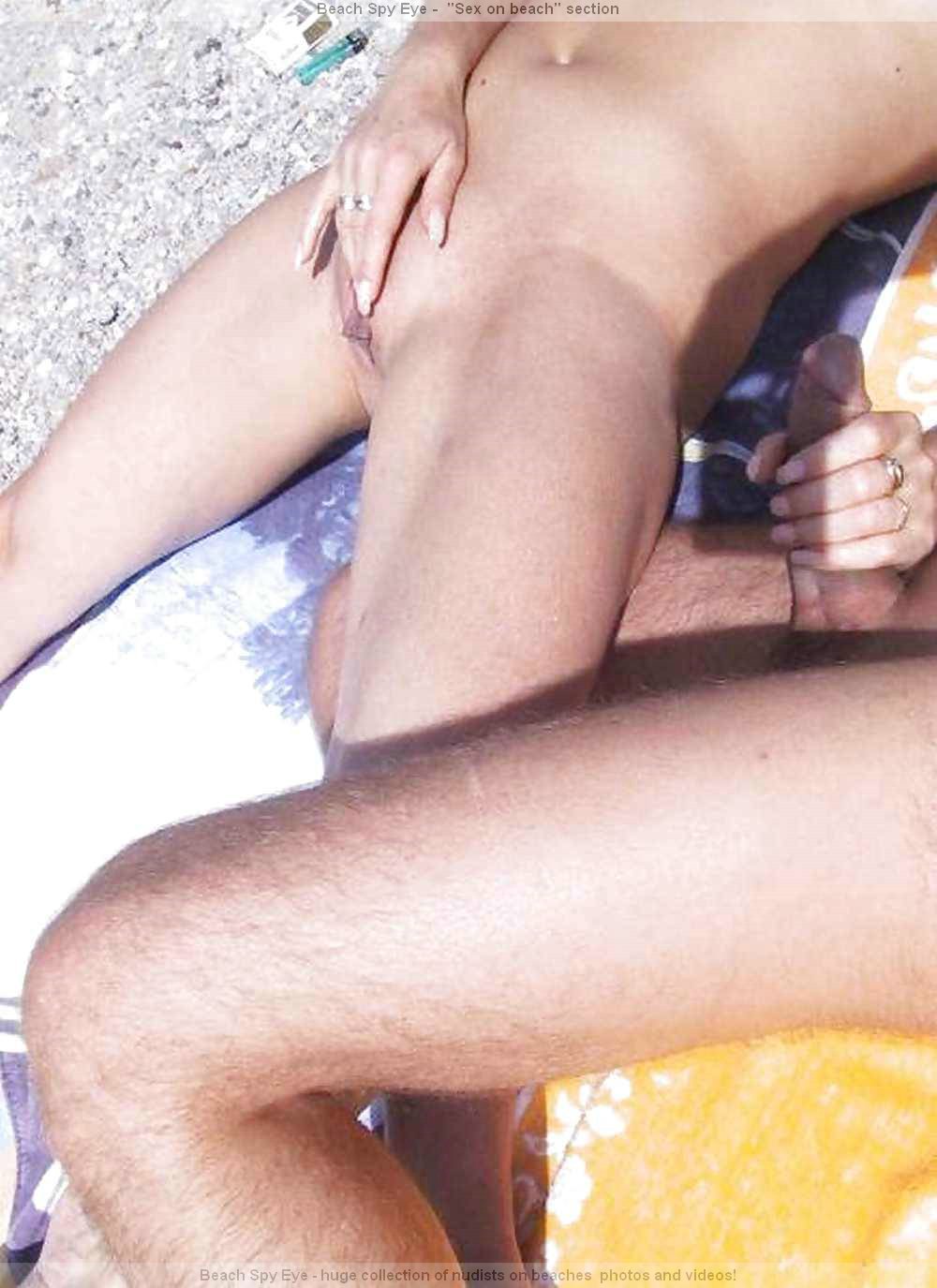 https://pbs.bulkjerk.com/39/3926/pictures/4014-1-voyeur-beach-sex.jpg