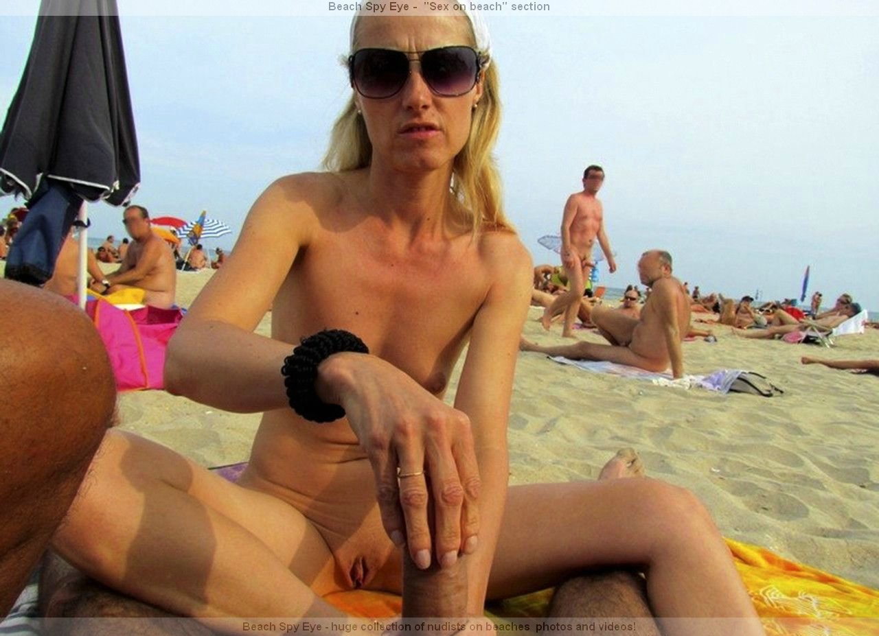 https://pbs.bulkjerk.com/39/3926/pictures/4022-3-voyeur-beach-sex.jpg