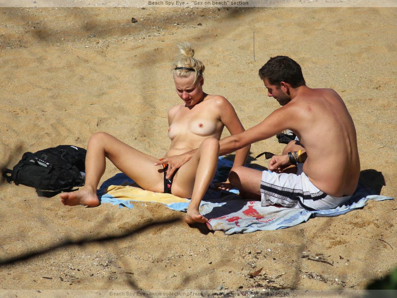 https://pbs.bulkjerk.com/39/3926/pictures/4045-6-voyeur-beach-sex.jpg